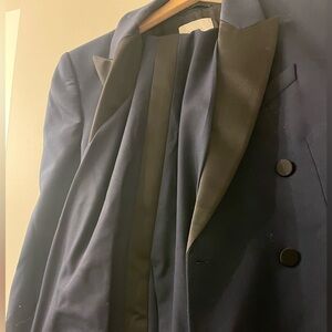 Elegant Navy Blazer with Black Lapel